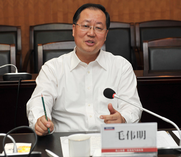 工信部副部长毛伟明来AG一飞冲天调研企业转型升级 多次点赞AG一飞冲天--AG一飞冲天