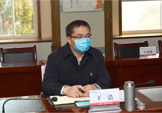 临潼区委书记王浩深入AG一飞冲天调研疫情防控及复工复产事情--AG一飞冲天